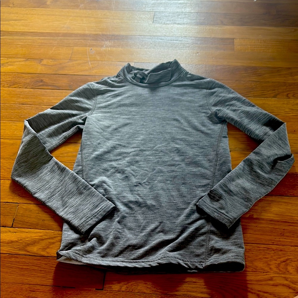 Under Armour Boys long sleeve lined shirt